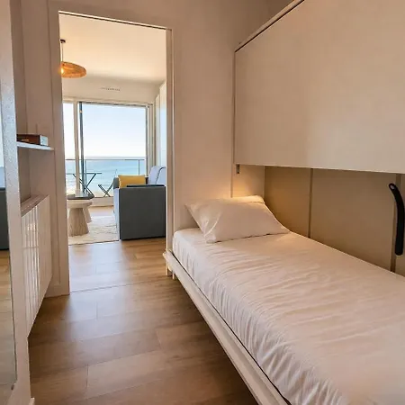Vue Panoramique Avec Balcon, Emplacement Ideal Daire *