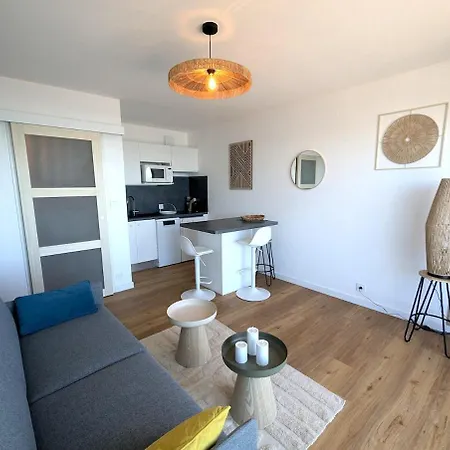 Vue Panoramique Avec Balcon, Emplacement Ideal Daire *